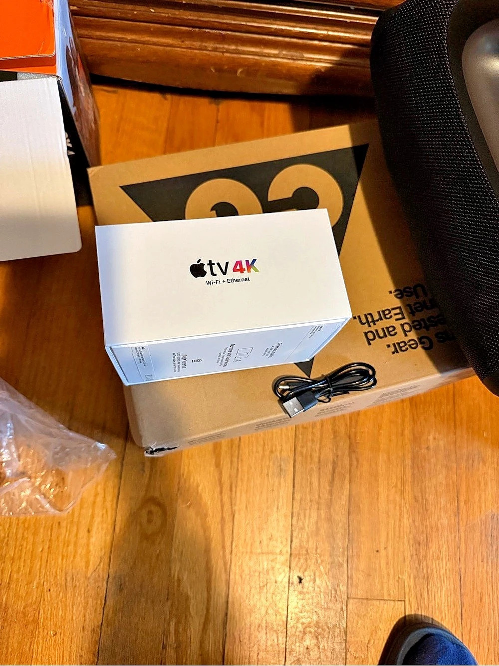 Apple TV 4K (3rd Generation) Wi-Fi + Ethernet 4K Streaming Media Player